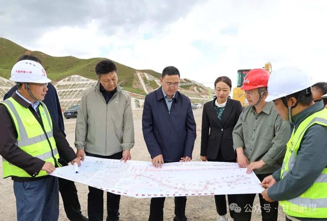 杨振林在合作市调研指导重点工作并下沉接访时强调 全力以赴抓项目提质效保安全 用心用情听民声解民忧惠民生